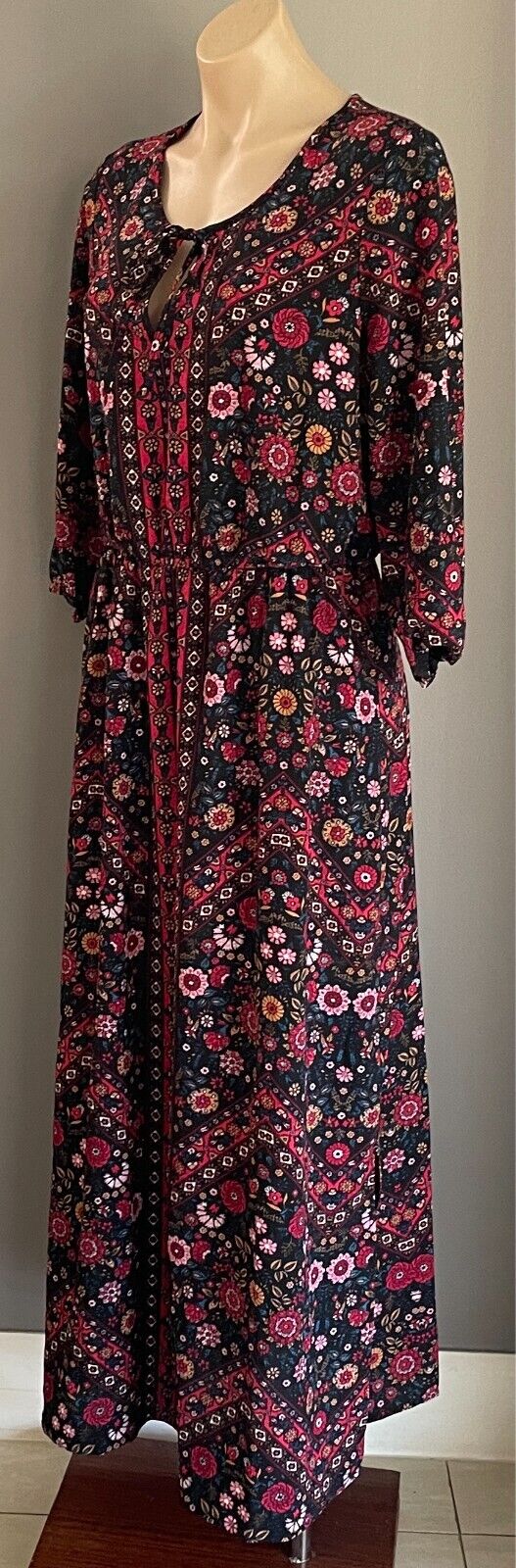 Boho Maxi Dress Black & Floral Print Size 14 Split At Sides 3/4 Sleeves