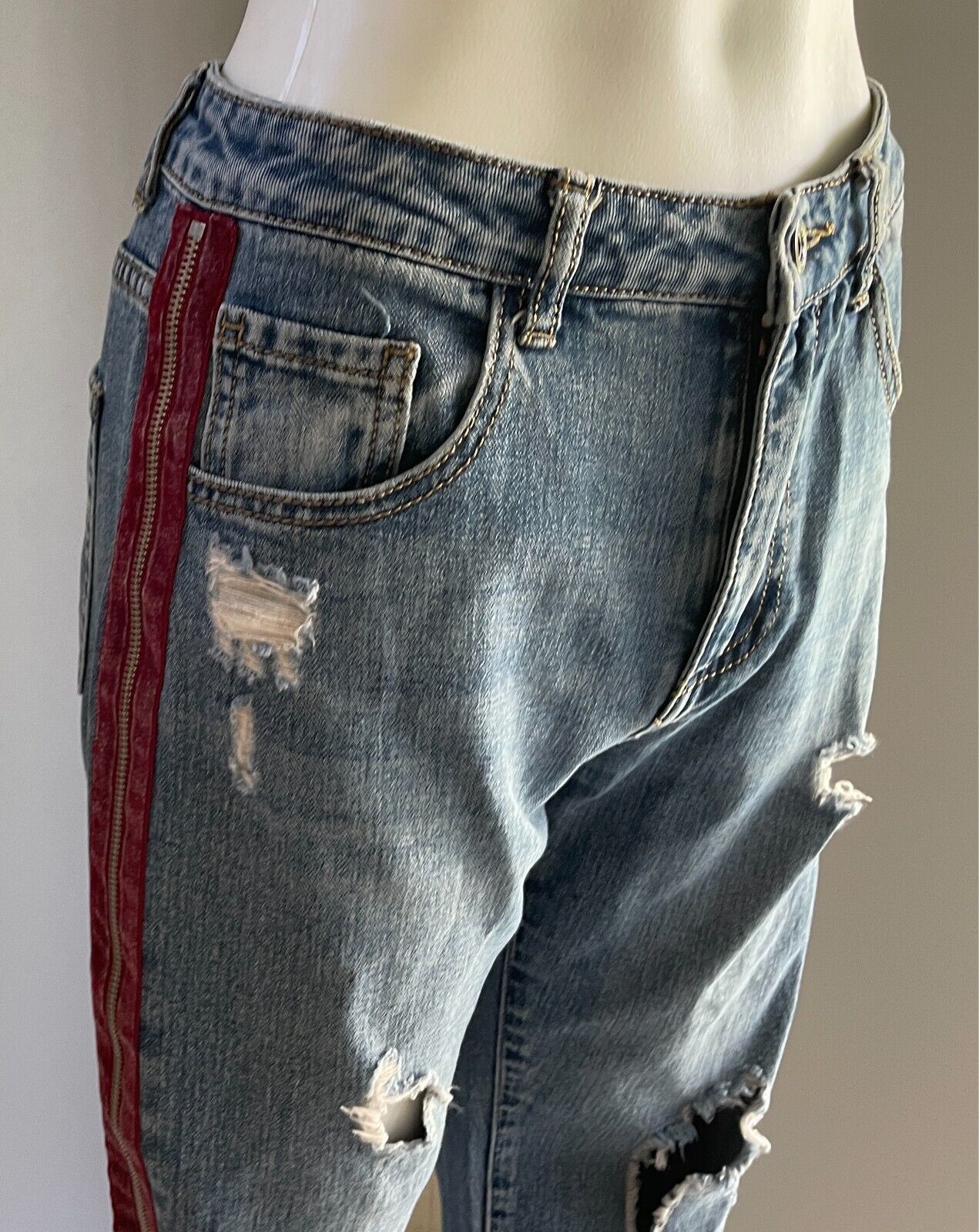 Denim Jeans Cropped Ripped and Distressed Side Zippers Frayed Red Trim Size S 8