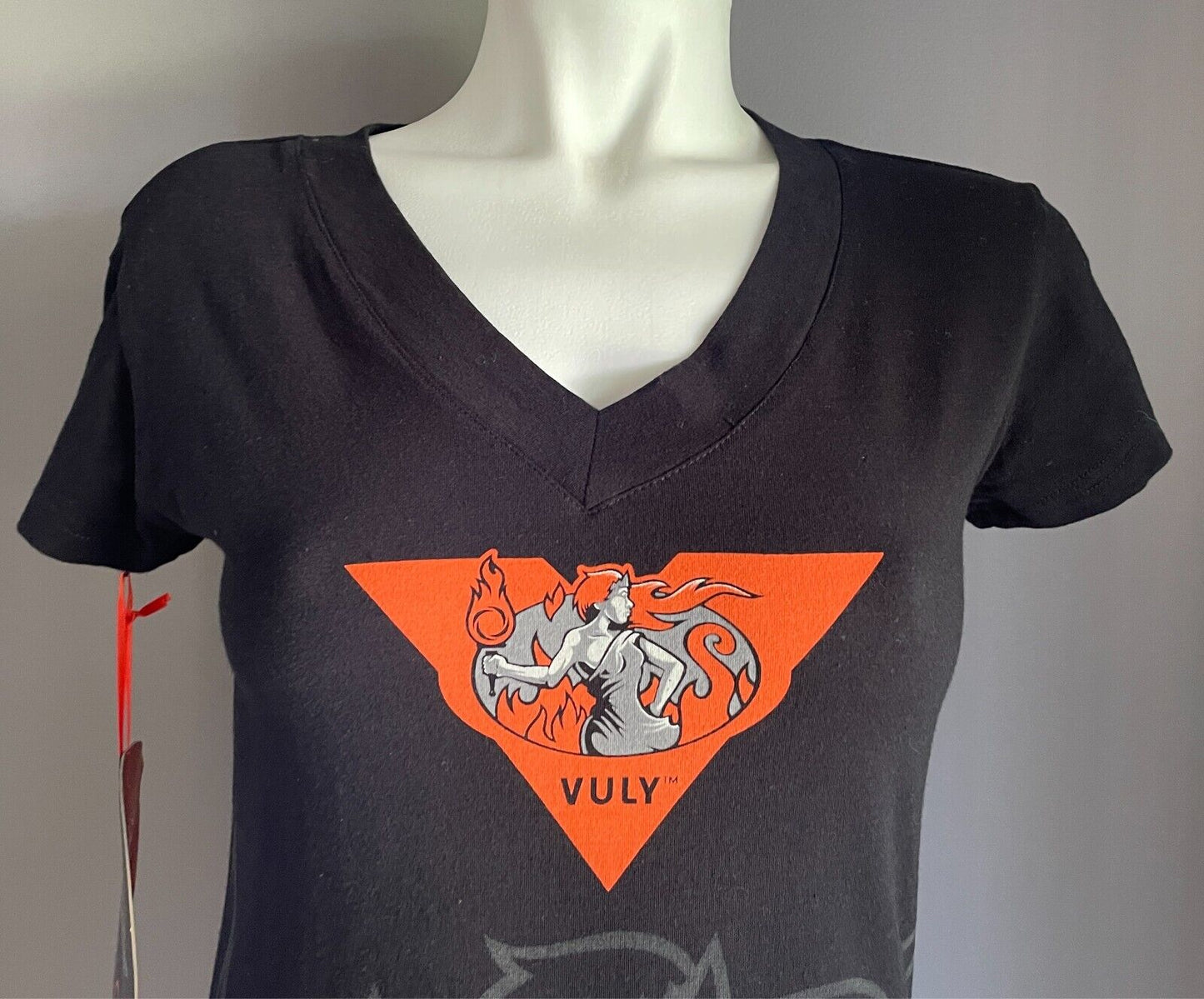 VULY OUTDOOR PLAT Black T-Shirt Grey & Orange Print Front & Back Size XL TOP NWT