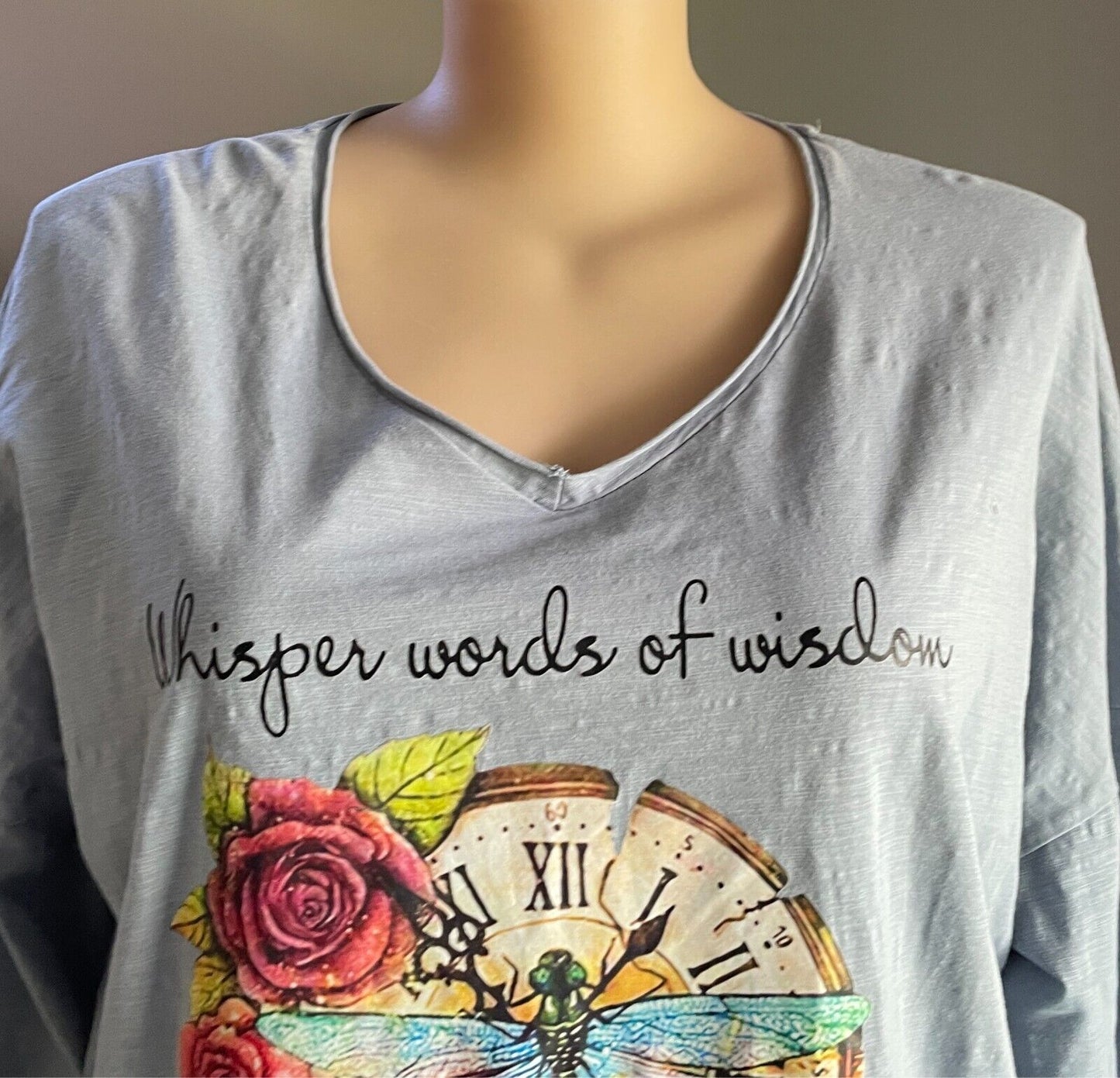 CHICYEA Blue Long Sleeve Top "Whisper Words Of Wisdom" Plus Sze 20/22 Bust 133cm