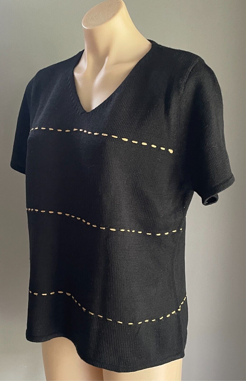 Black Knit Tan Stitch Trim Short Sleeve Jumper Top Size 16 V-Neck Oversized