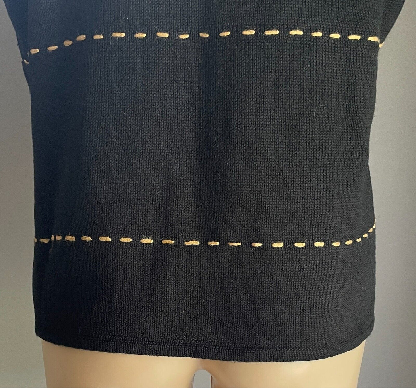 Black Knit Tan Stitch Trim Short Sleeve Jumper Top Size 16 V-Neck Oversized