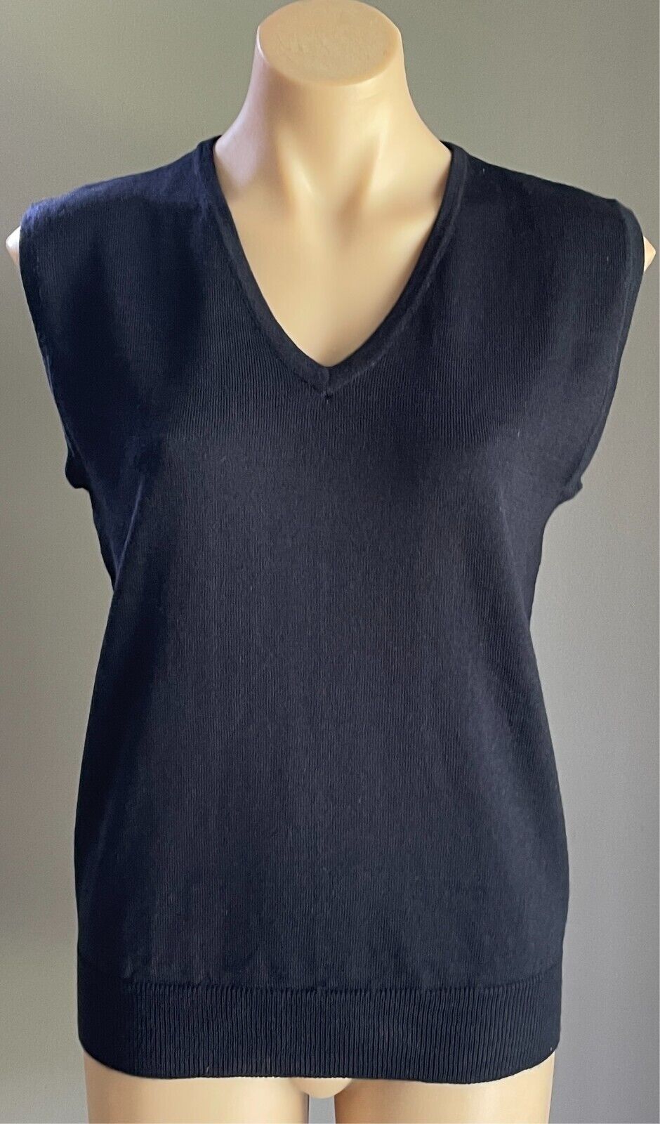 MILLERS Sleeveless Fine Wool Knit Vest  Size 16 V-Neck Stretch Knit