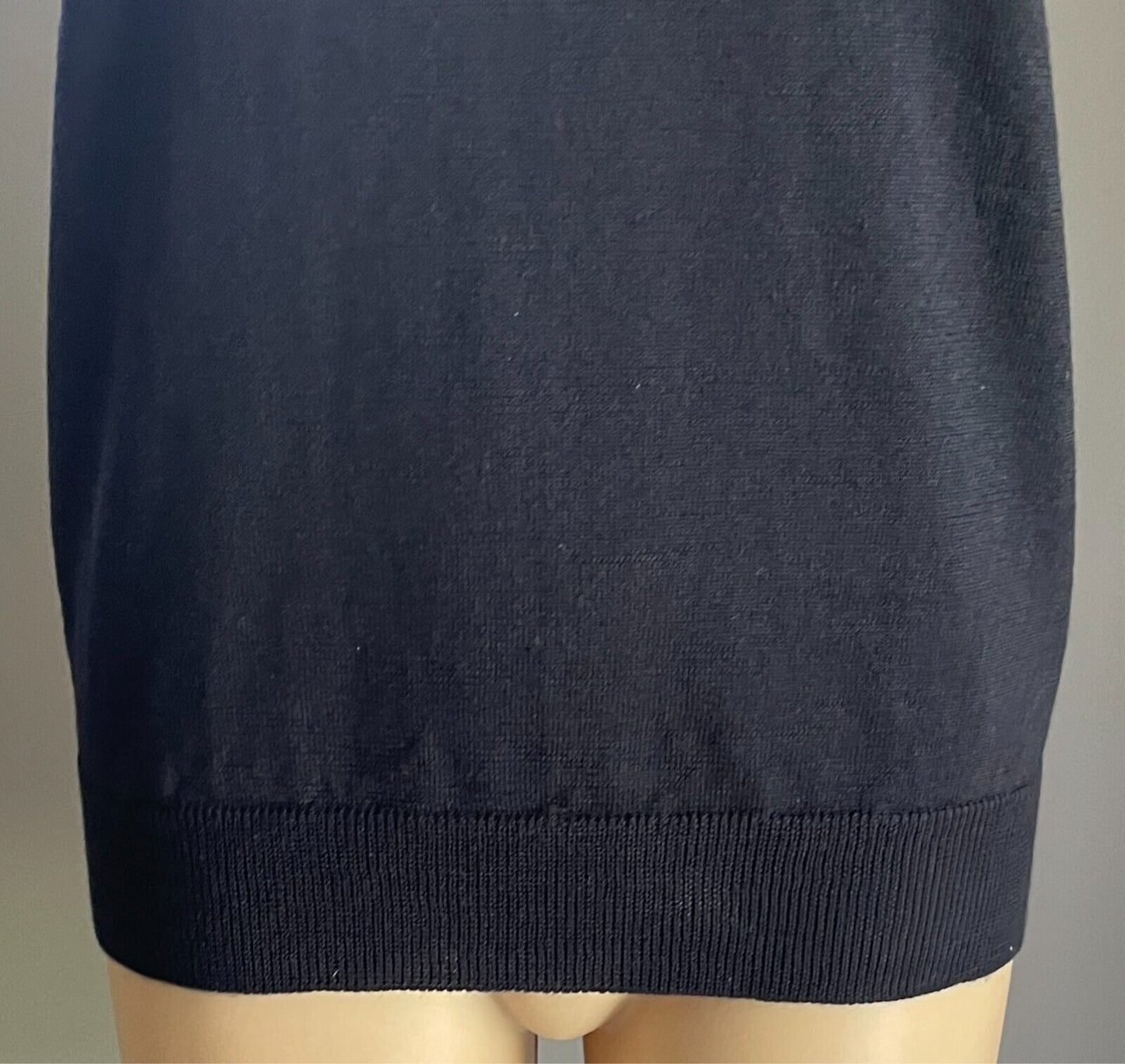 MILLERS Sleeveless Fine Wool Knit Vest  Size 16 V-Neck Stretch Knit