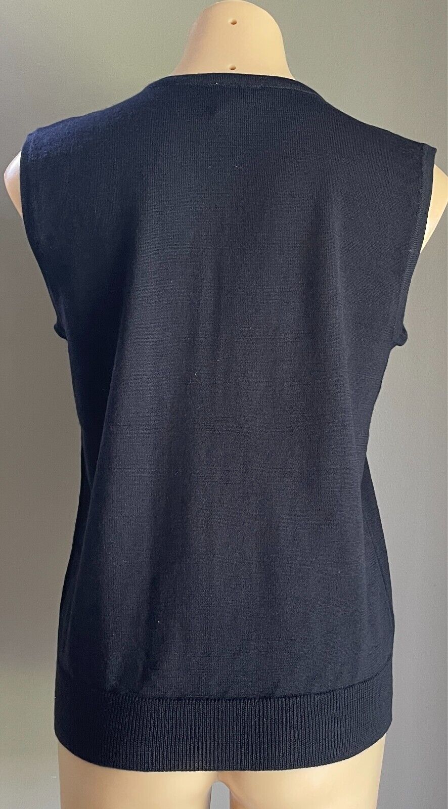 MILLERS Sleeveless Fine Wool Knit Vest  Size 16 V-Neck Stretch Knit