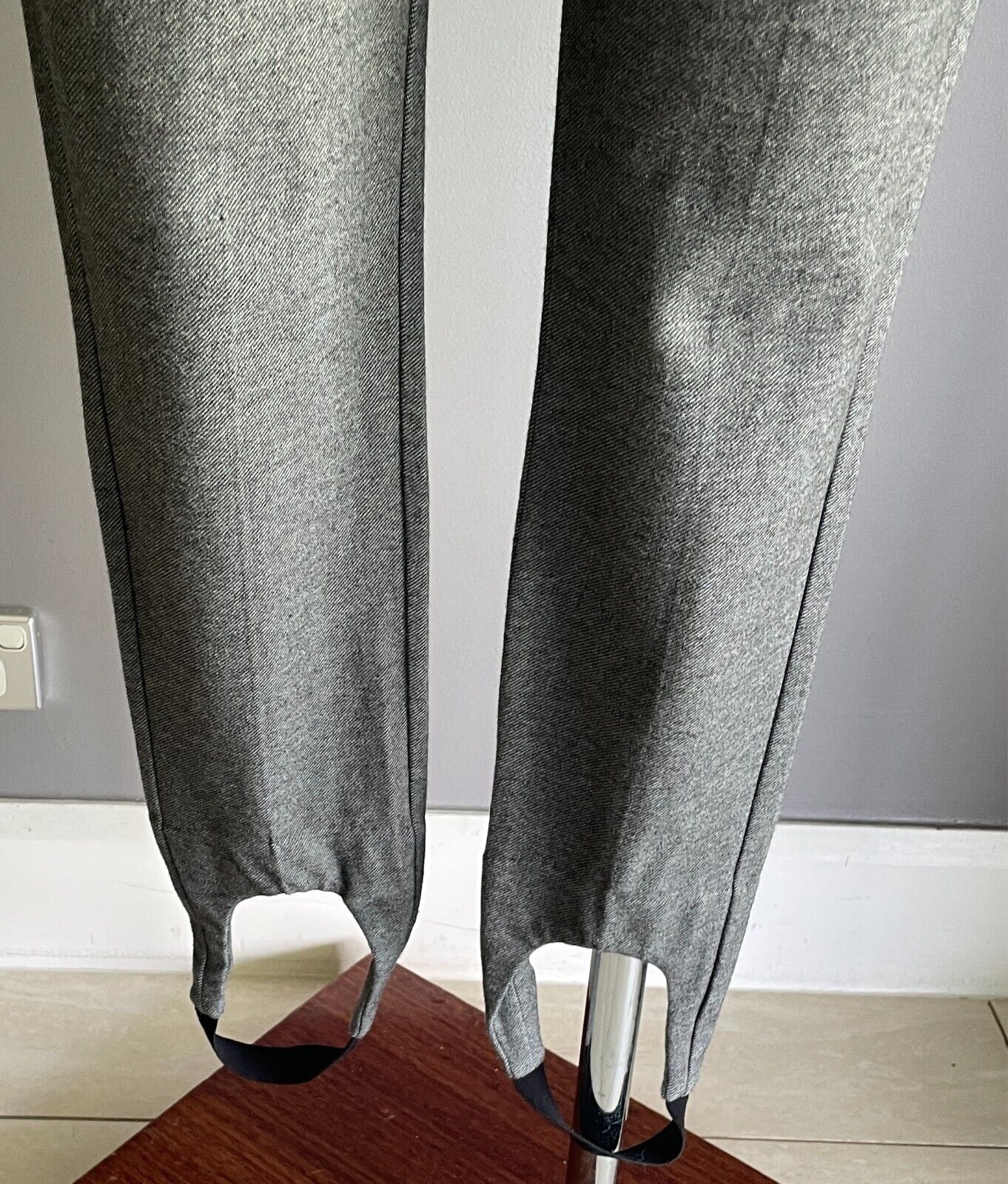 SFERA COLLECTION Grey Stirrup Pants Size EUR 40 AU 10 Stretch Fabric Pockets