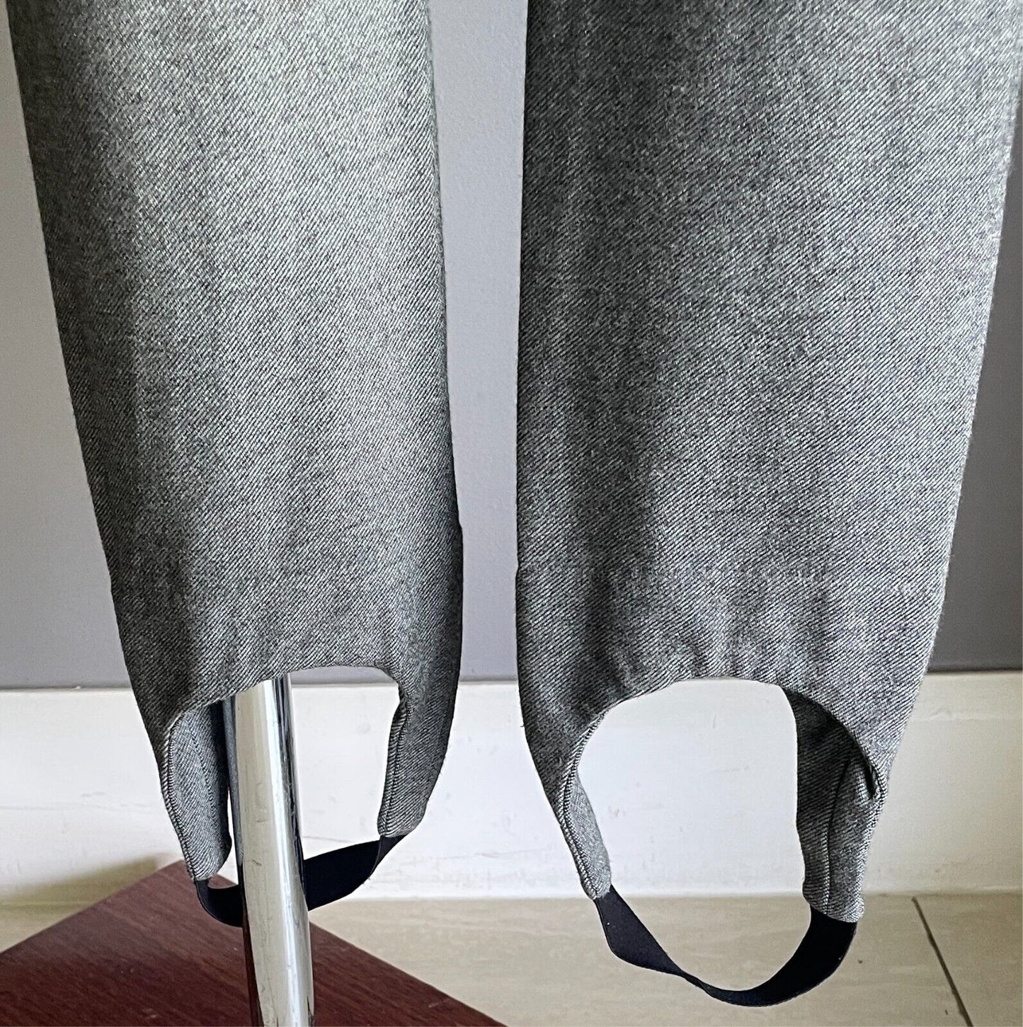 SFERA COLLECTION Grey Stirrup Pants Size EUR 40 AU 10 Stretch Fabric Pockets