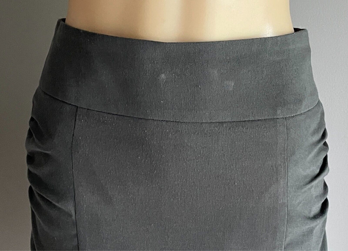 FORCAST Skirt Grey Straight Style Size 10 Lined Side Ruched Detailing
