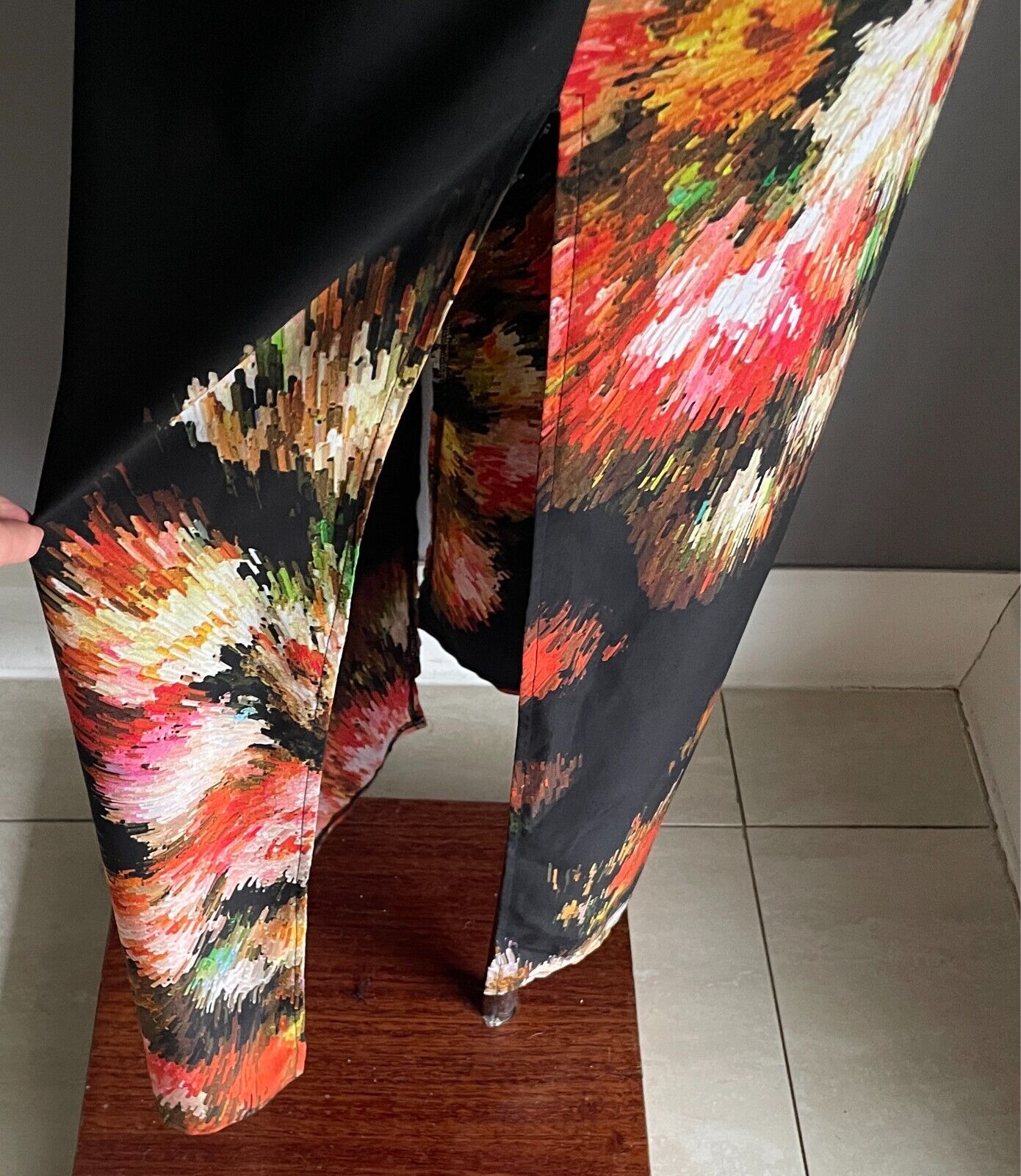 ASOS Maxi Skirt Multicolour Print Side Slits Sze 10 Pull On Elastic Waist @ Back