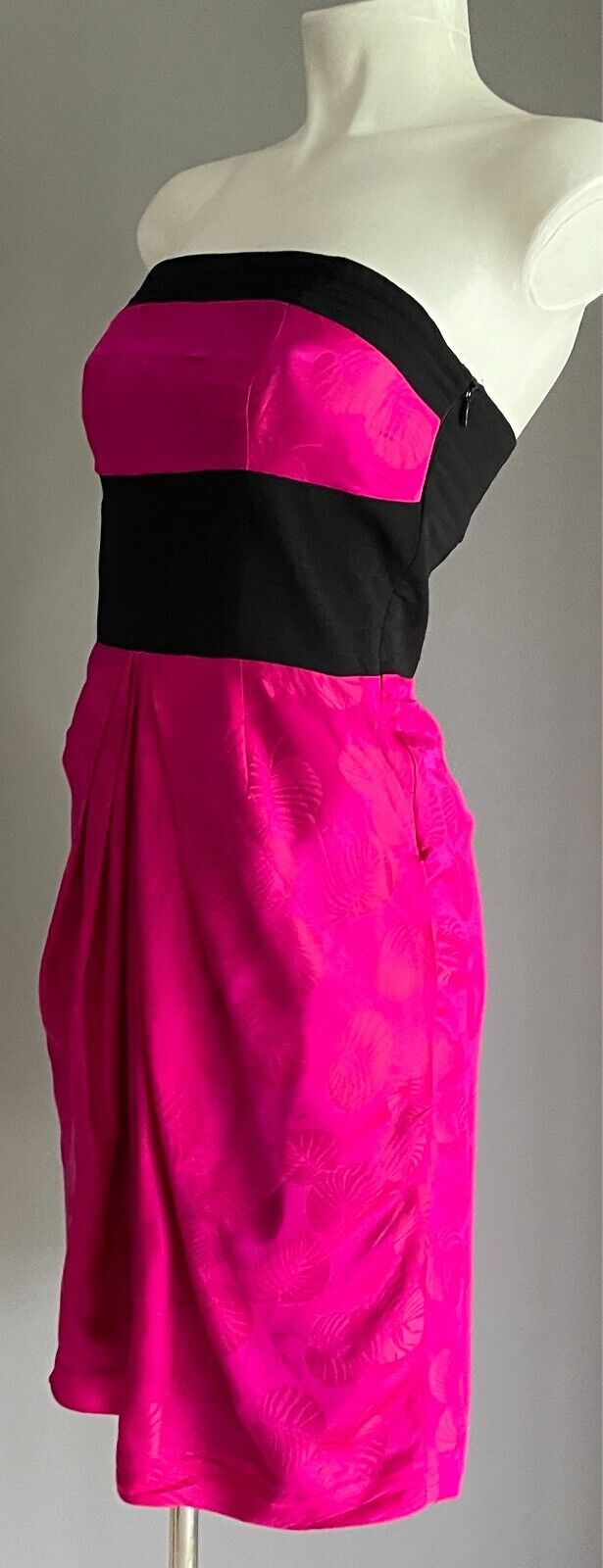KUKU Strapless Dress Pink & Black Leaf Print Knee Length Size 8 Cut Out Back