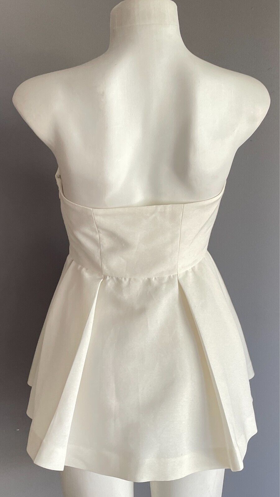 ELIZABETH AND JAMES " Jill " Top Off White Strapless Pleated Peplum Size 2 AU 8