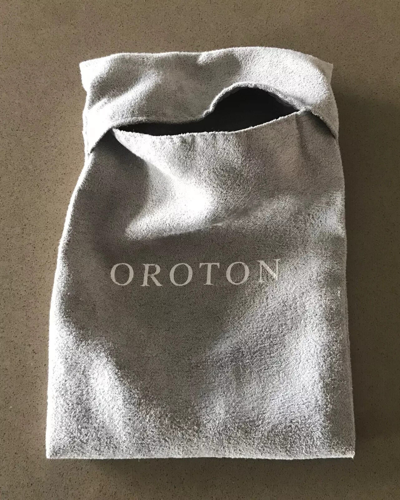 OROTON Jewellery Pouch Light Grey Suede Look Feel Keychain Dust Cover 16 x 11 cm