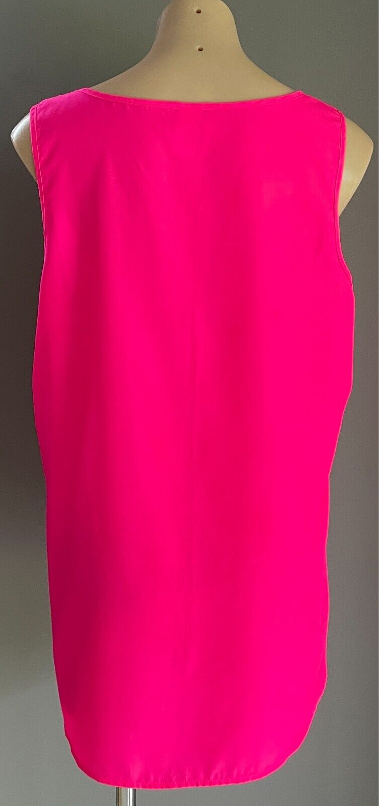 NOW Neon Pink Sleeveless Cami Size 18 Faux Chest Pocket Hi-Lo