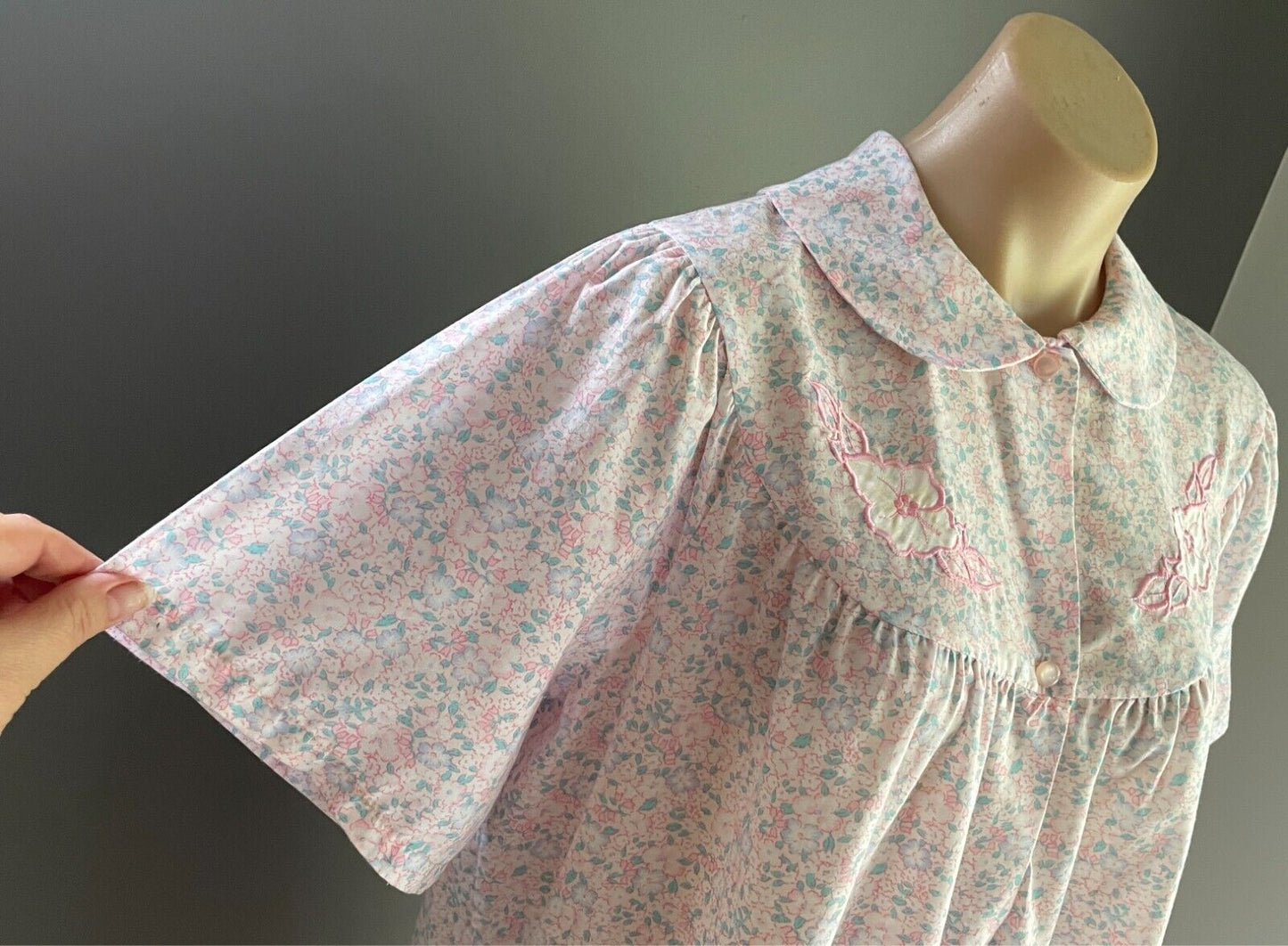 LYN MAID Nightie Multicolour Floral Poly Cotton Short Sleeves Size 16 Embroidery