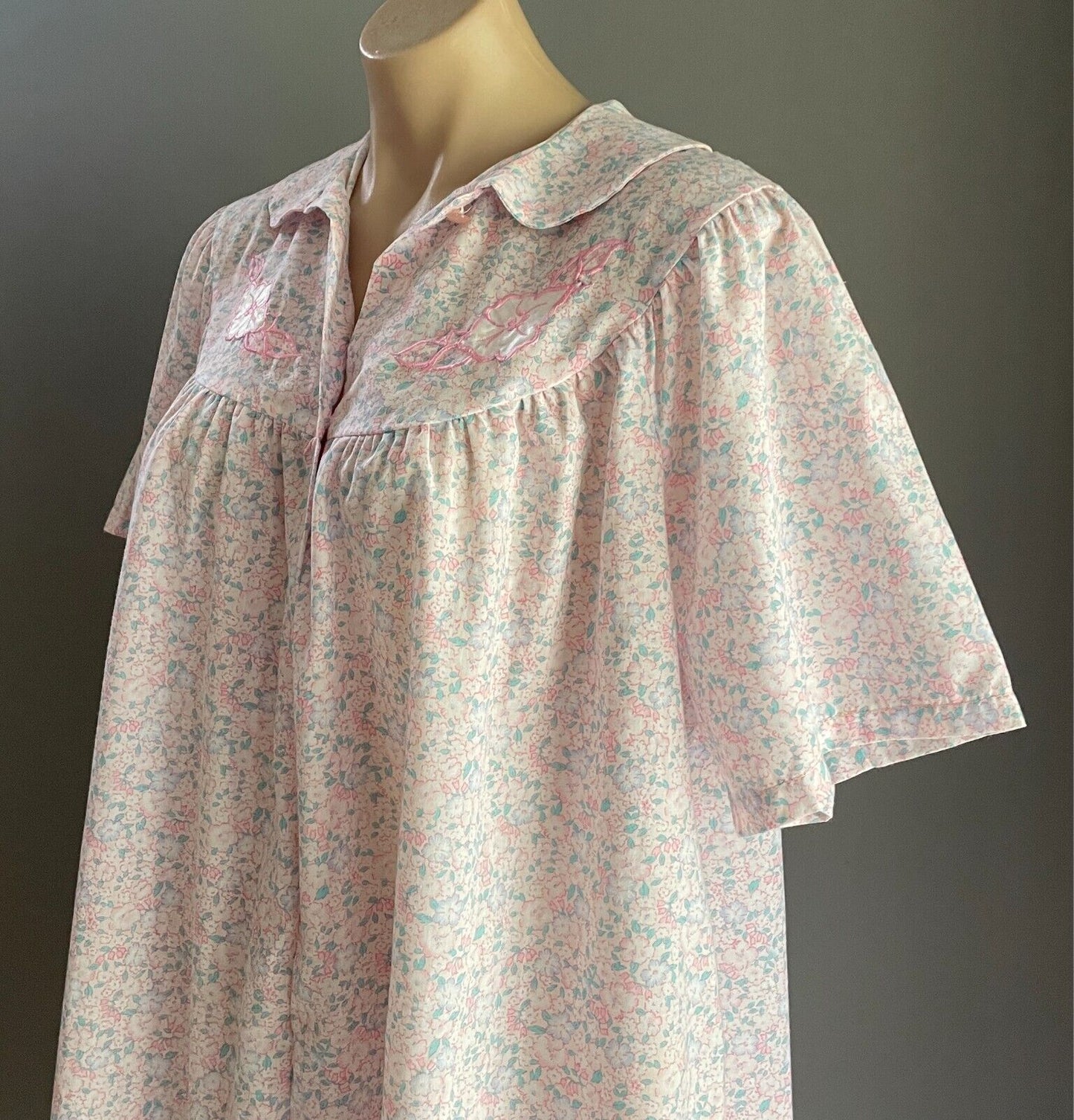 LYN MAID Nightie Multicolour Floral Poly Cotton Short Sleeves Size 16 Embroidery