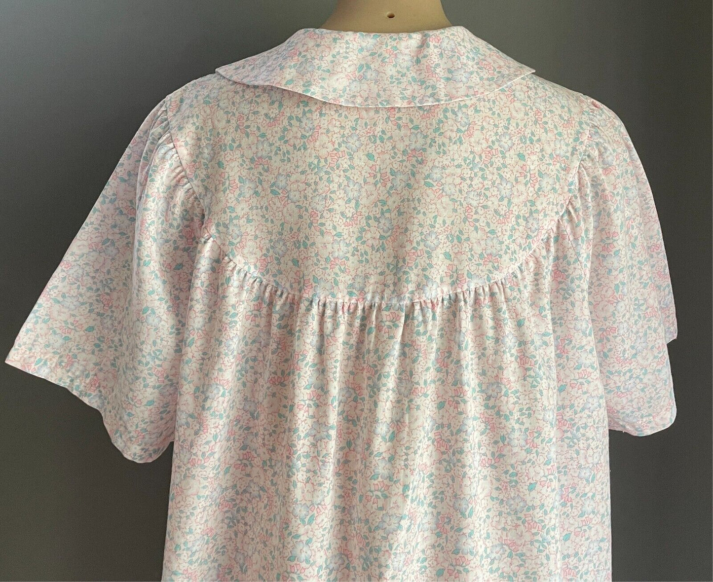 LYN MAID Nightie Multicolour Floral Poly Cotton Short Sleeves Size 16 Embroidery