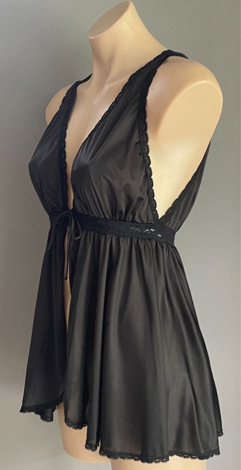 NOVITA Chemise BabyDoll Black With Lace Trim Sleeveless Size 14 Nylon Sexy