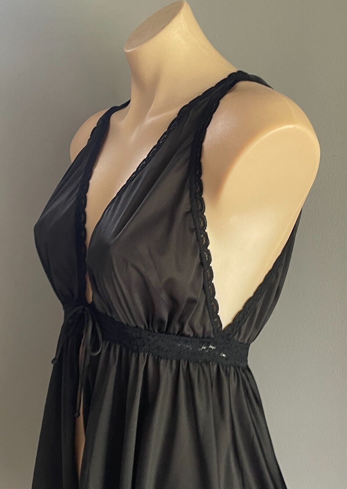 NOVITA Chemise BabyDoll Black With Lace Trim Sleeveless Size 14 Nylon Sexy