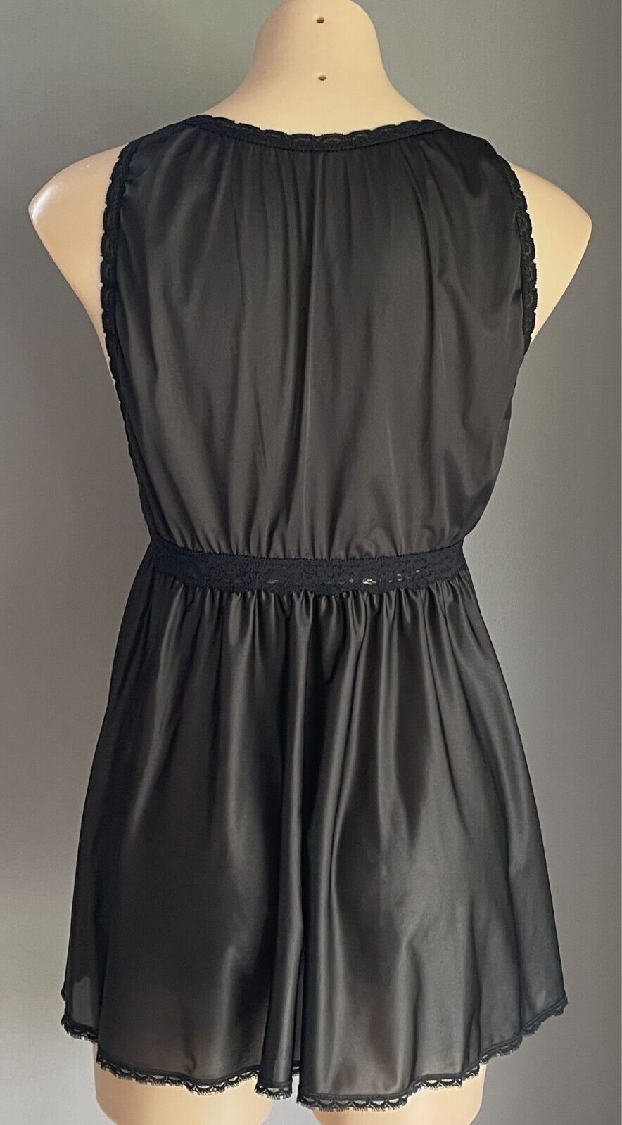 NOVITA Chemise BabyDoll Black With Lace Trim Sleeveless Size 14 Nylon Sexy