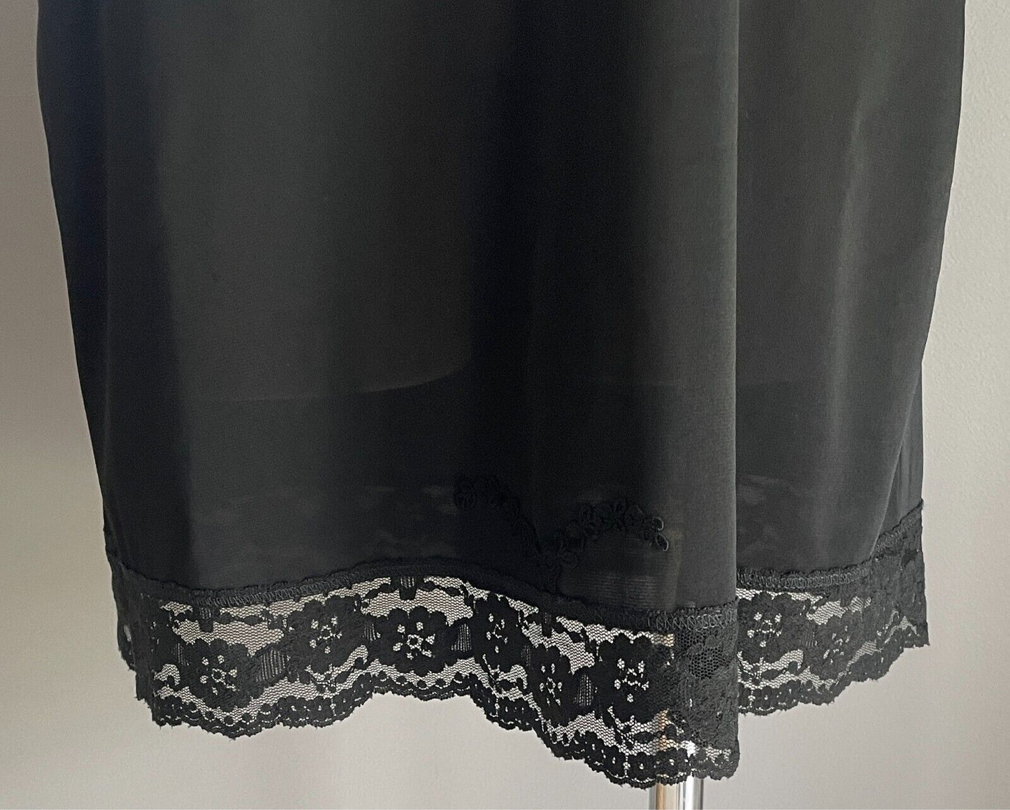 OSTI Satin Star Vintage Petticoat Black Bri-Nylon Lace Trim Full Slip Size 16