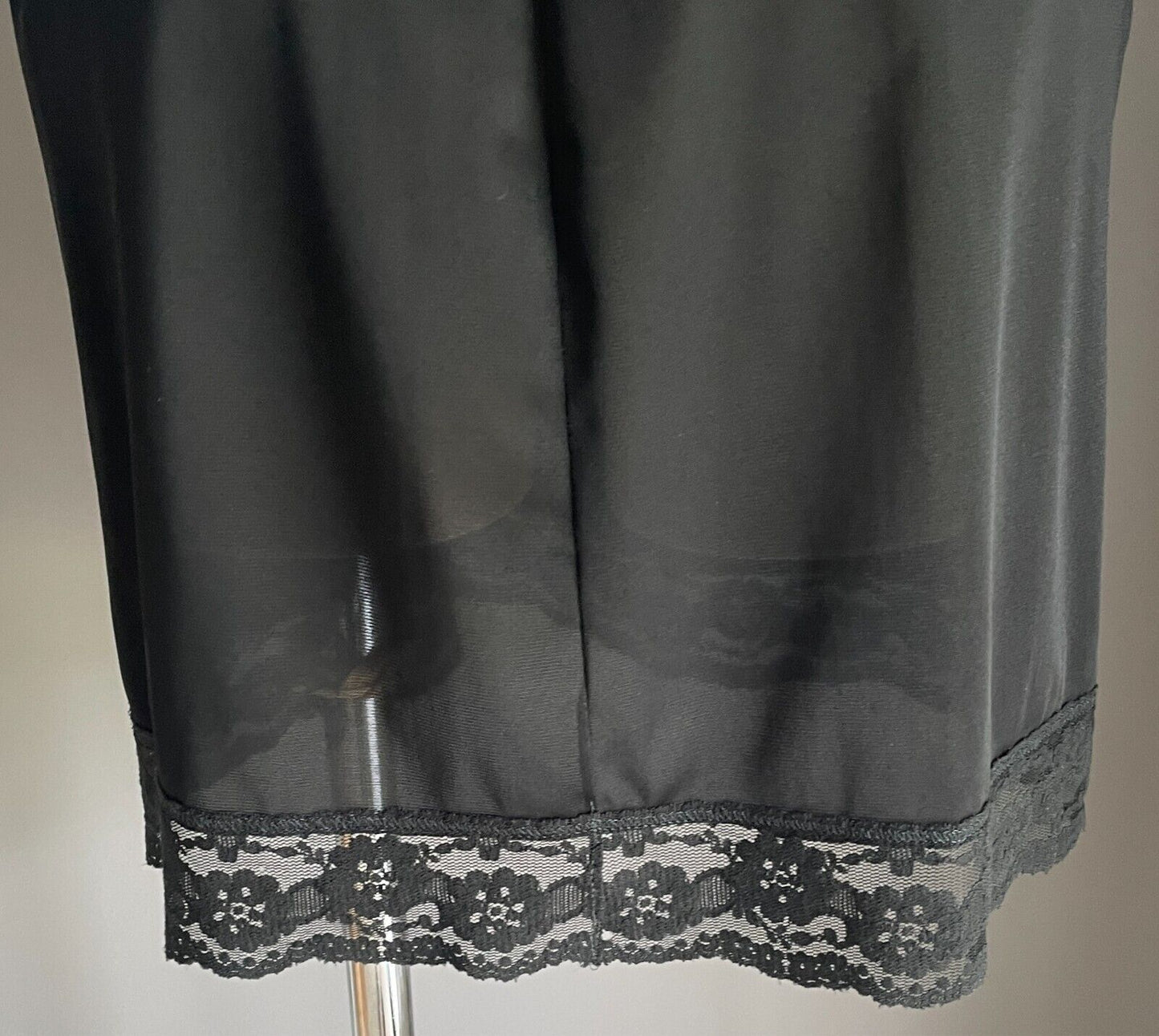 OSTI Satin Star Vintage Petticoat Black Bri-Nylon Lace Trim Full Slip Size 16