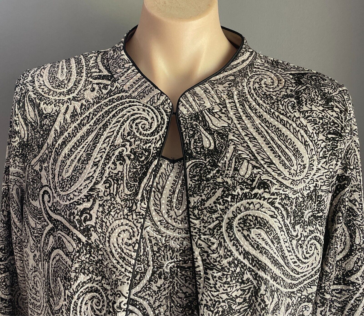 NONI Set Camisole & Jacket Twin Set Size S Paisley Taupe/Black/White/Glitter