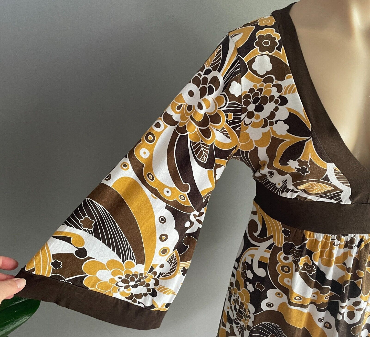 AVOCADO Dress Brown Caramel White Floral 3/4 Sleeve Tie Back Waist Short Size 14