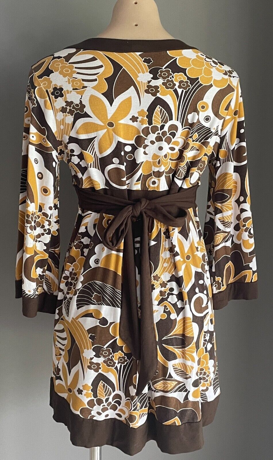 AVOCADO Dress Brown Caramel White Floral 3/4 Sleeve Tie Back Waist Short Size 14