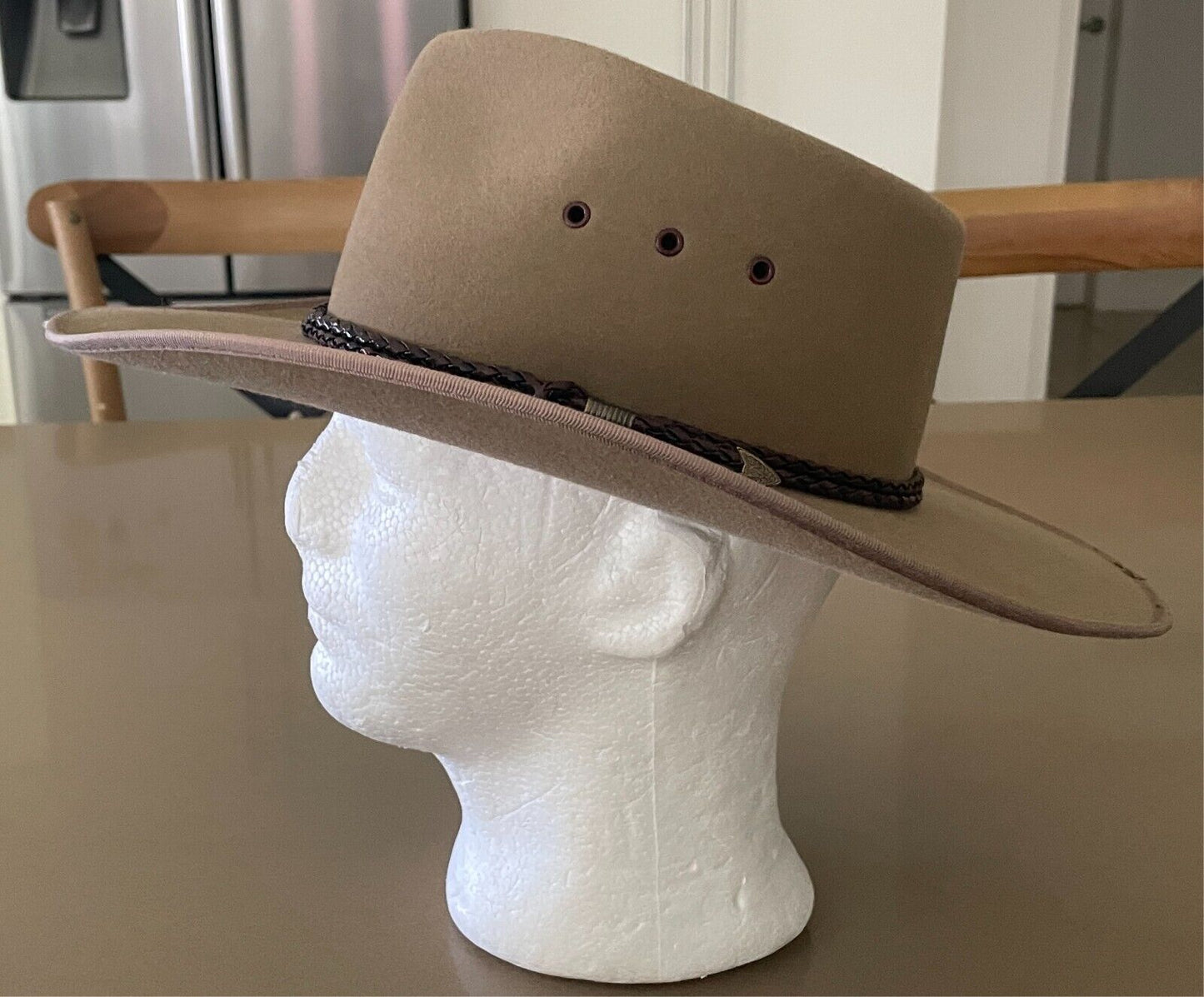 THE AUSSIE HAT CO. Akubra Bushmans Hat Camel Pure Fur Felt Leather Sze S 54/55cm