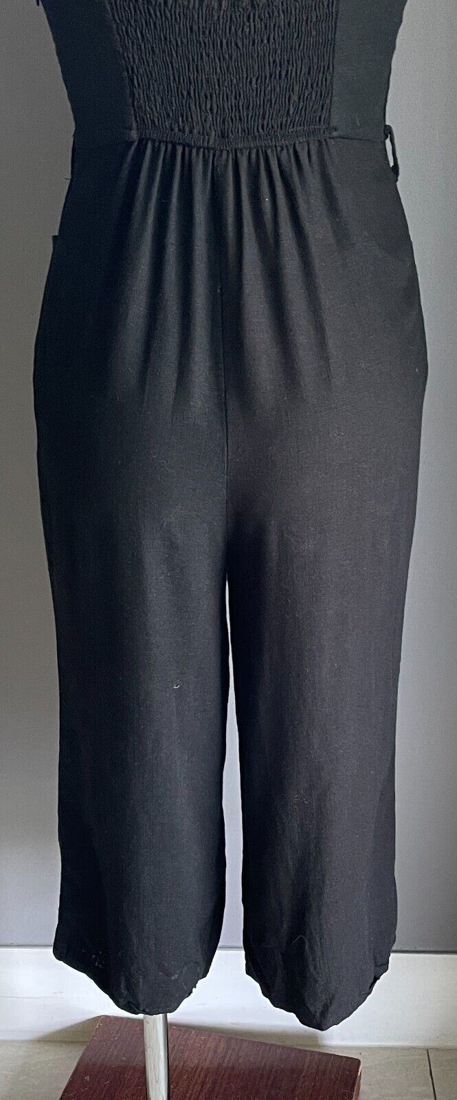 ALLY Jumpsuit Black Cropped Size 10 Straight Leg Sleeveless Shirred Bodice