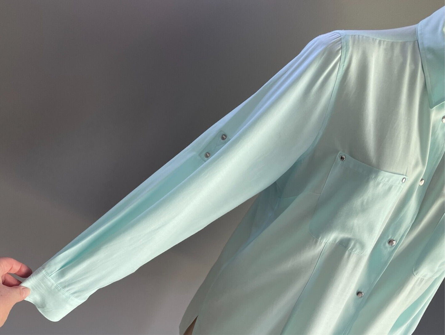 CAPTURE EUROPEAN Shirt Blouse Mint Green Size 12 Long Adjustable Sleeves