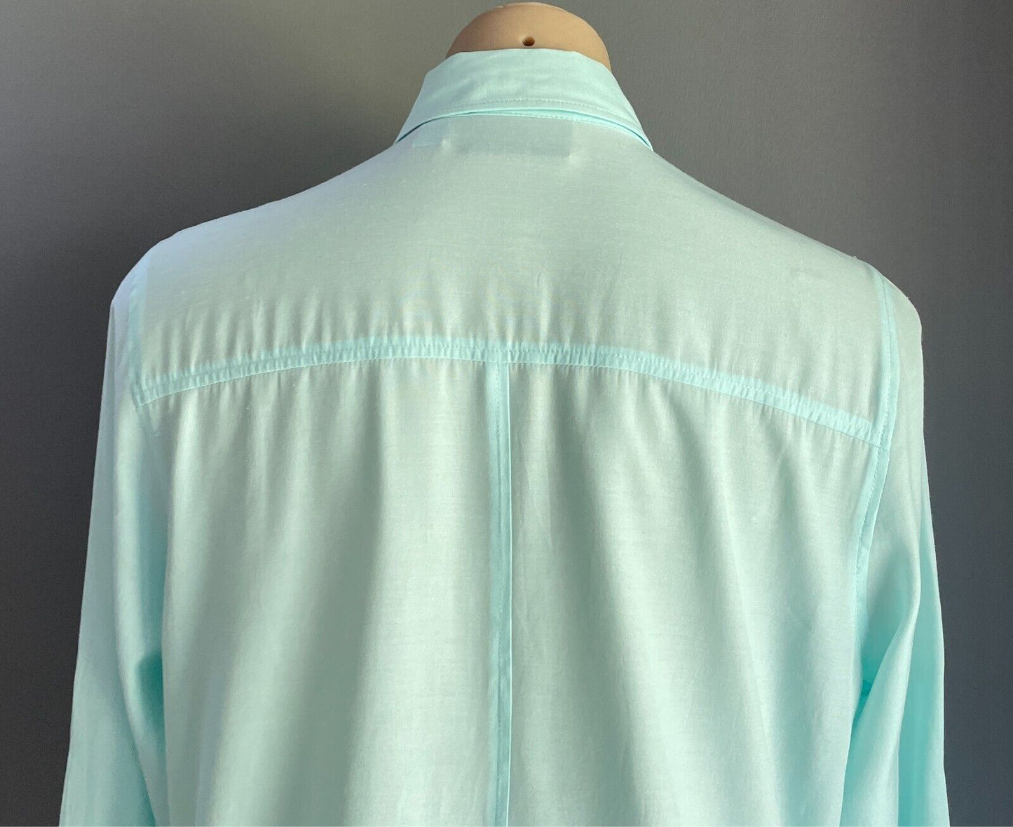 CAPTURE EUROPEAN Shirt Blouse Mint Green Size 12 Long Adjustable Sleeves