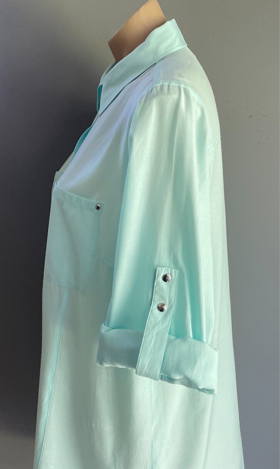 CAPTURE EUROPEAN Shirt Blouse Mint Green Size 12 Long Adjustable Sleeves