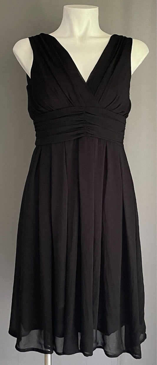 JV SELECTION Black Dress Sheath Sleeveless Size 8 V-Neck Lined Short Length