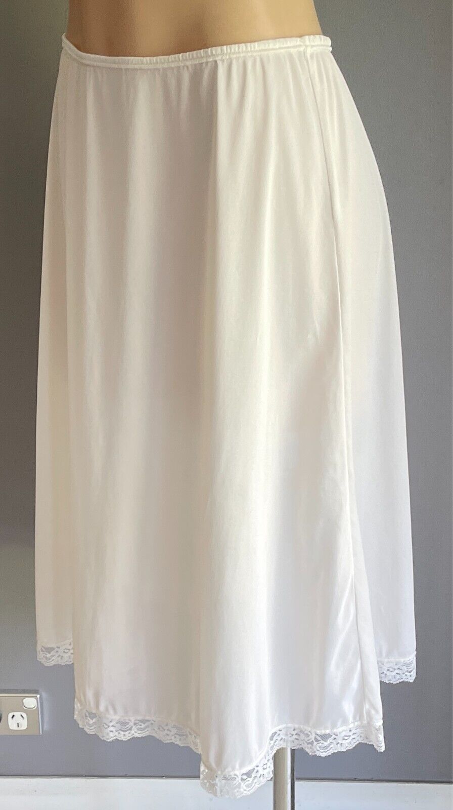 Vintage Half Slip White Nylon Elastic Waist Size 14 Lace Hem