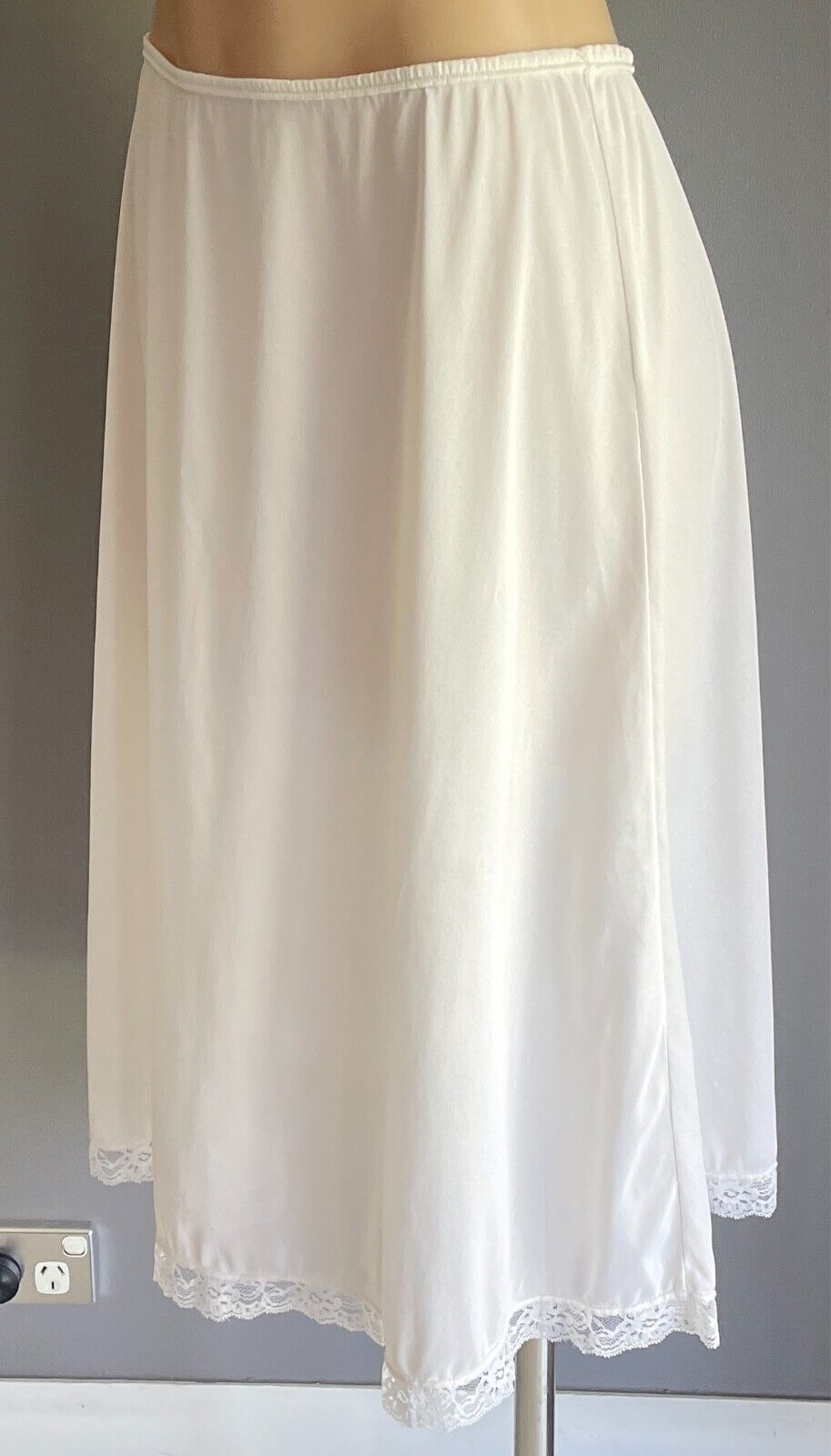 Vintage Half Slip White Nylon Elastic Waist Size 14 Lace Hem