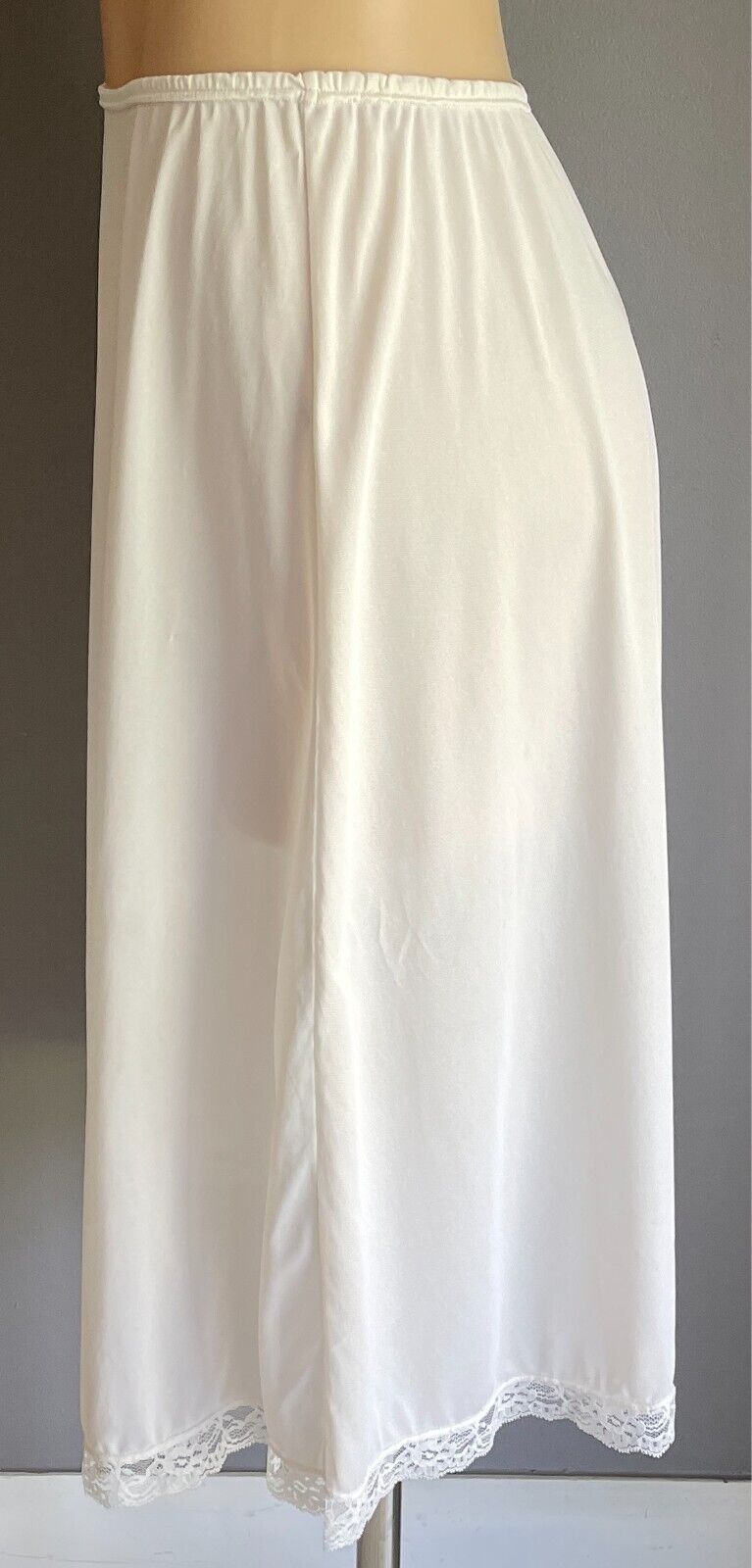 Vintage Half Slip White Nylon Elastic Waist Size 14 Lace Hem