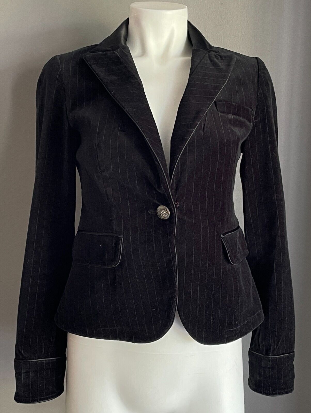 the DAY'S Black Self Stripe Velour Long Sleeve Single Breasted Blazer Size 6 8