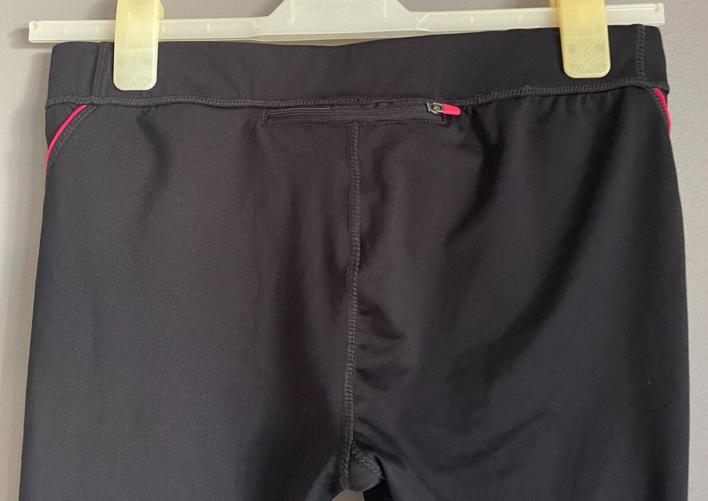 ATMOSPHERE WORKOUT Leggings Gym Black Hot Pink Trim 3/4 Run Acfivewear Pants 12