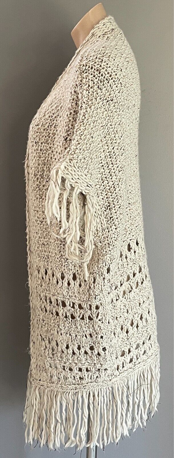 ATMOSPHERE Chunky Knit Cardigan Short Sleeve Fringe Trim Size S Beige Relaxed