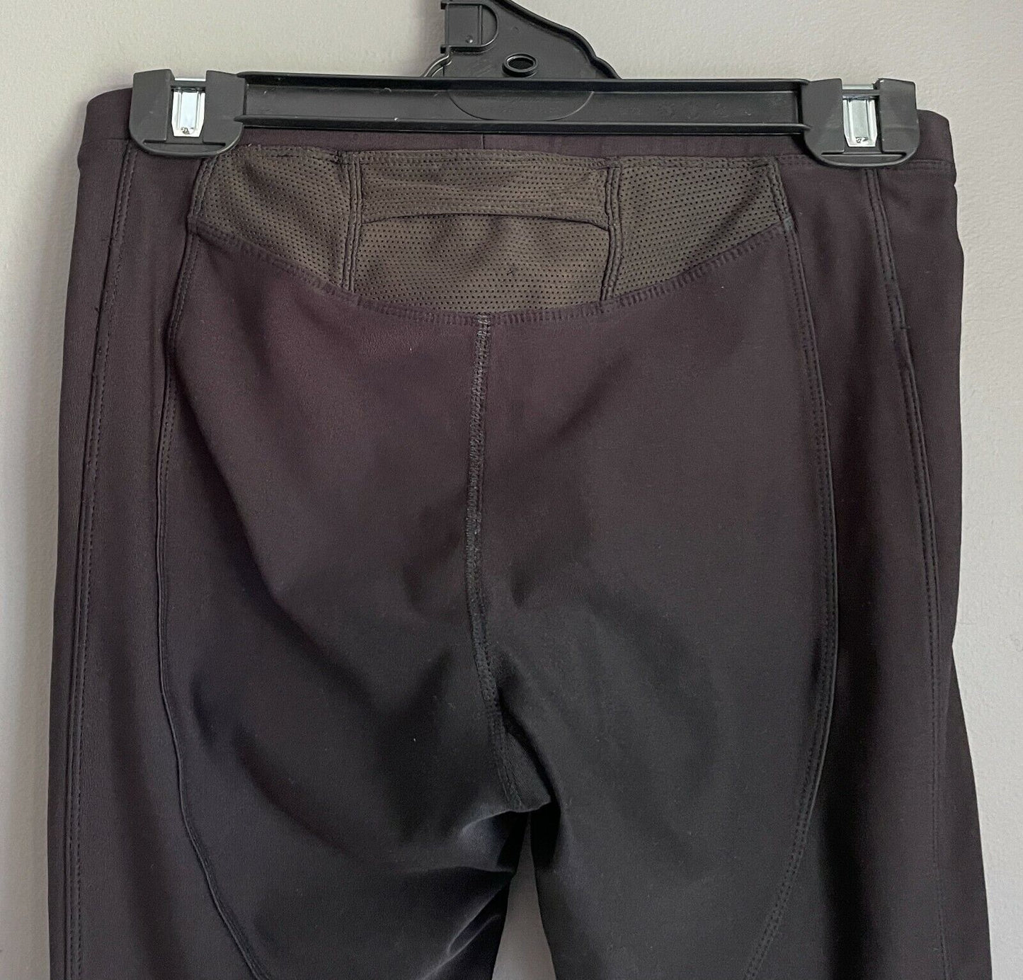 NIKE Dri Fit Black Capri Fitness Run Pants Activewear Pants Gym Sz XS Leggings