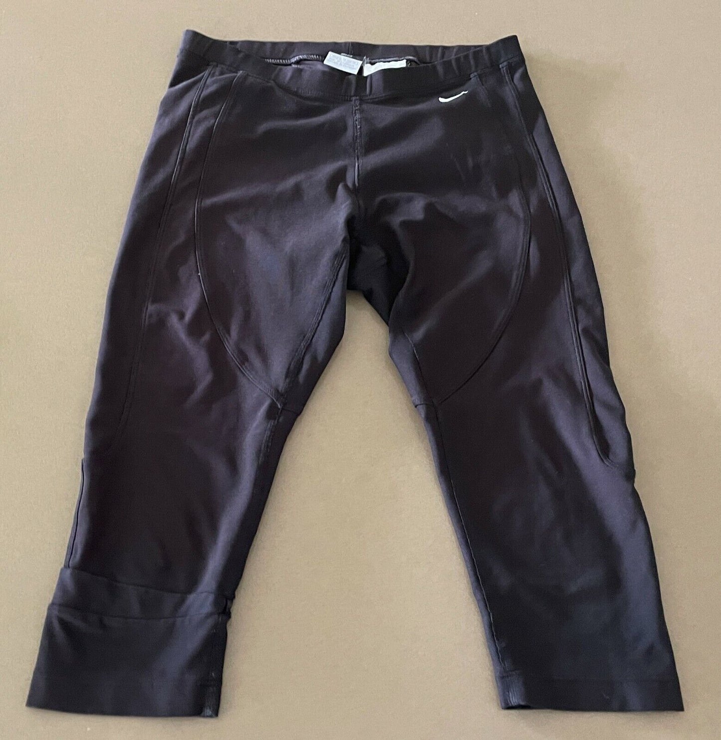 NIKE Dri Fit Black Capri Fitness Run Pants Activewear Pants Gym Sz XS Leggings