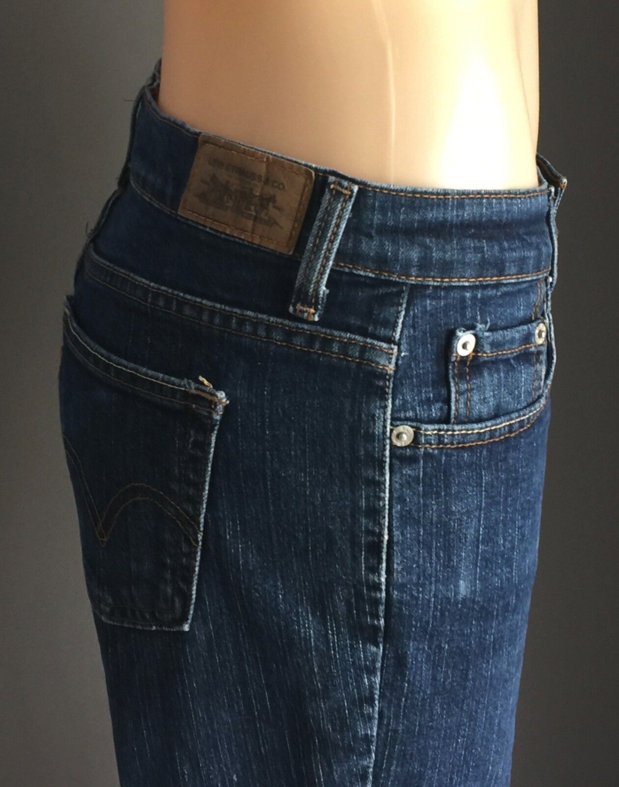 Womens LEVI'S 505 Jeans Straight Leg Denim Jeans Ladies Size 32 W