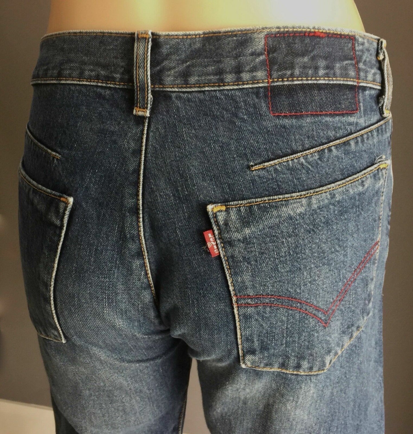 Mens LEVIS 002 Blue Jeans Straight Leg Blue Denim Size 29W 33L Retro Levi's