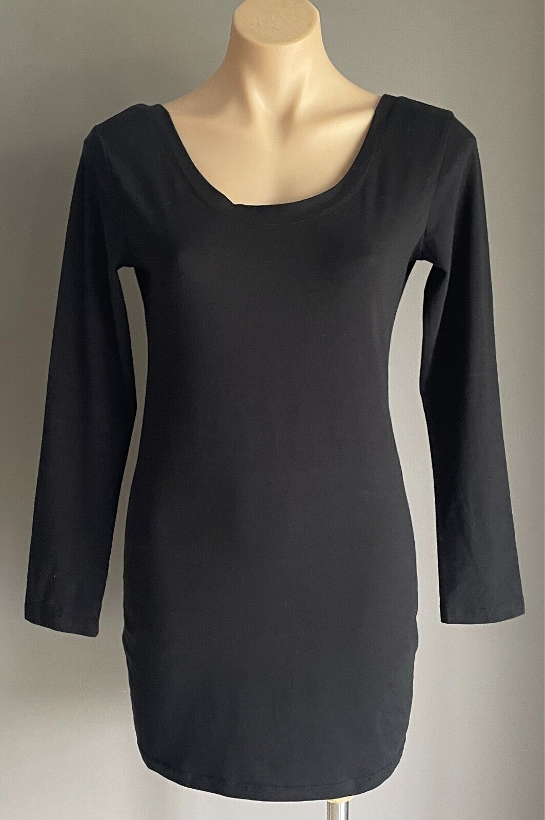 SUPRE Bodycon Mini Dress Black Scoop Neck and Back Size L Stretch Long Sleeves