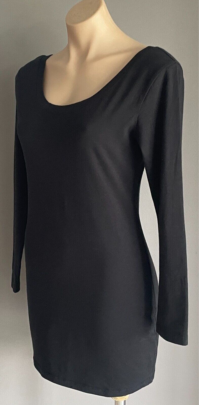 SUPRE Bodycon Mini Dress Black Scoop Neck and Back Size L Stretch Long Sleeves