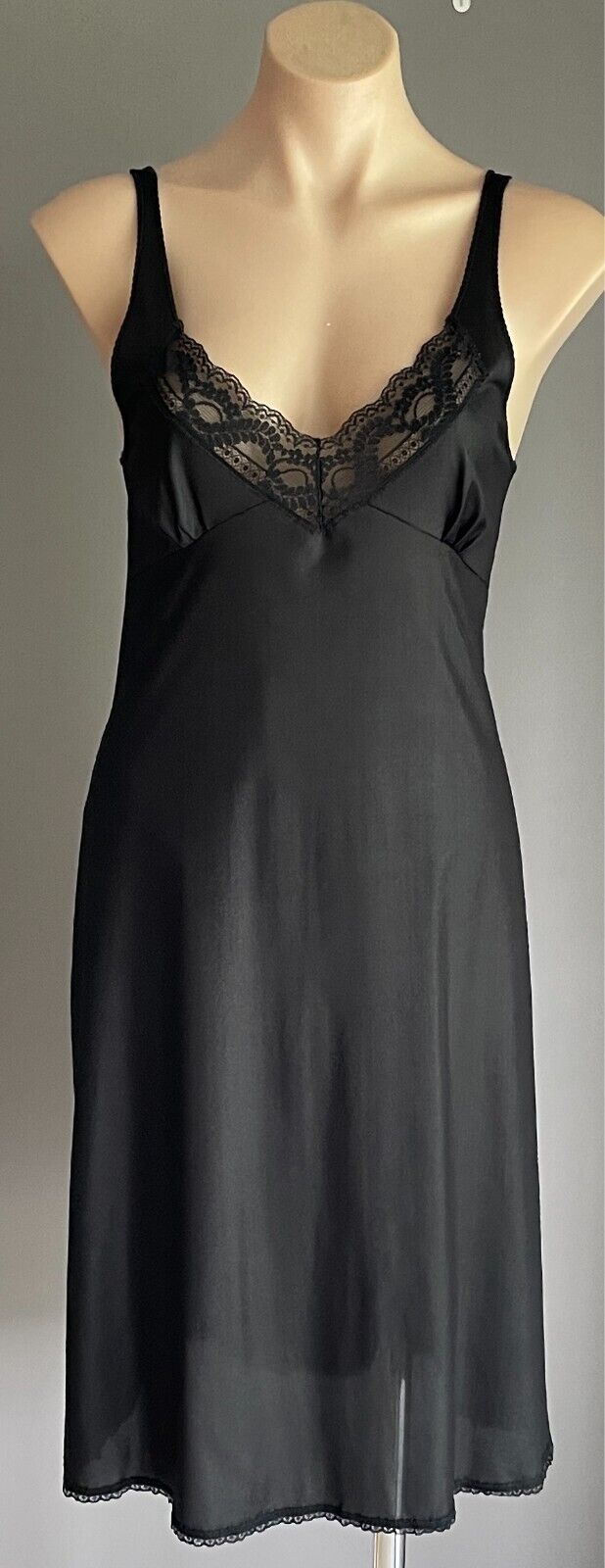 Petticoat Black Nylon Full Slip Lace Trim Size 12 Vintage Unworn