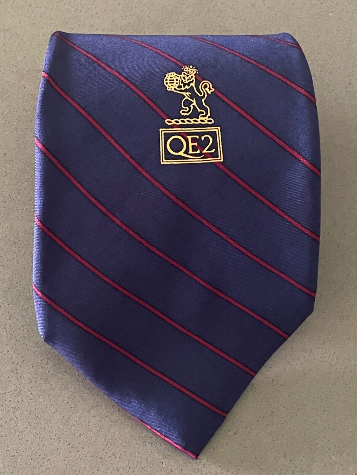 Mens Neck Tie QE2 Blue & Red Stripe 9.5 cm Width Silk British Lion Insignia