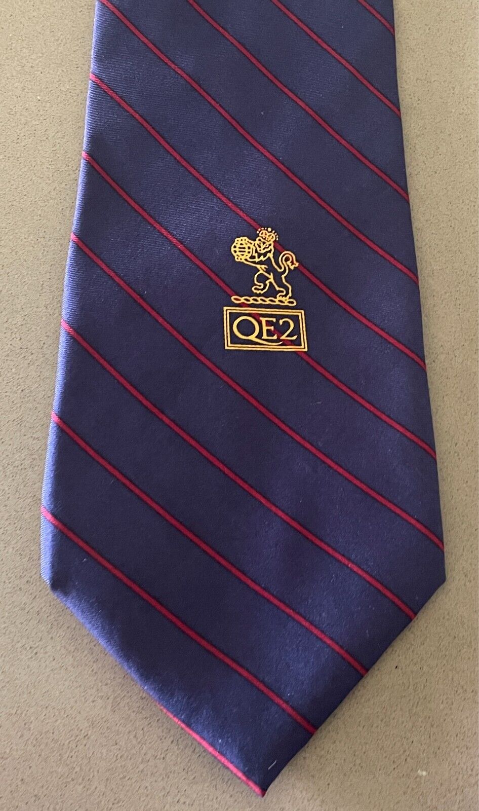Mens Neck Tie QE2 Blue & Red Stripe 9.5 cm Width Silk British Lion Insignia