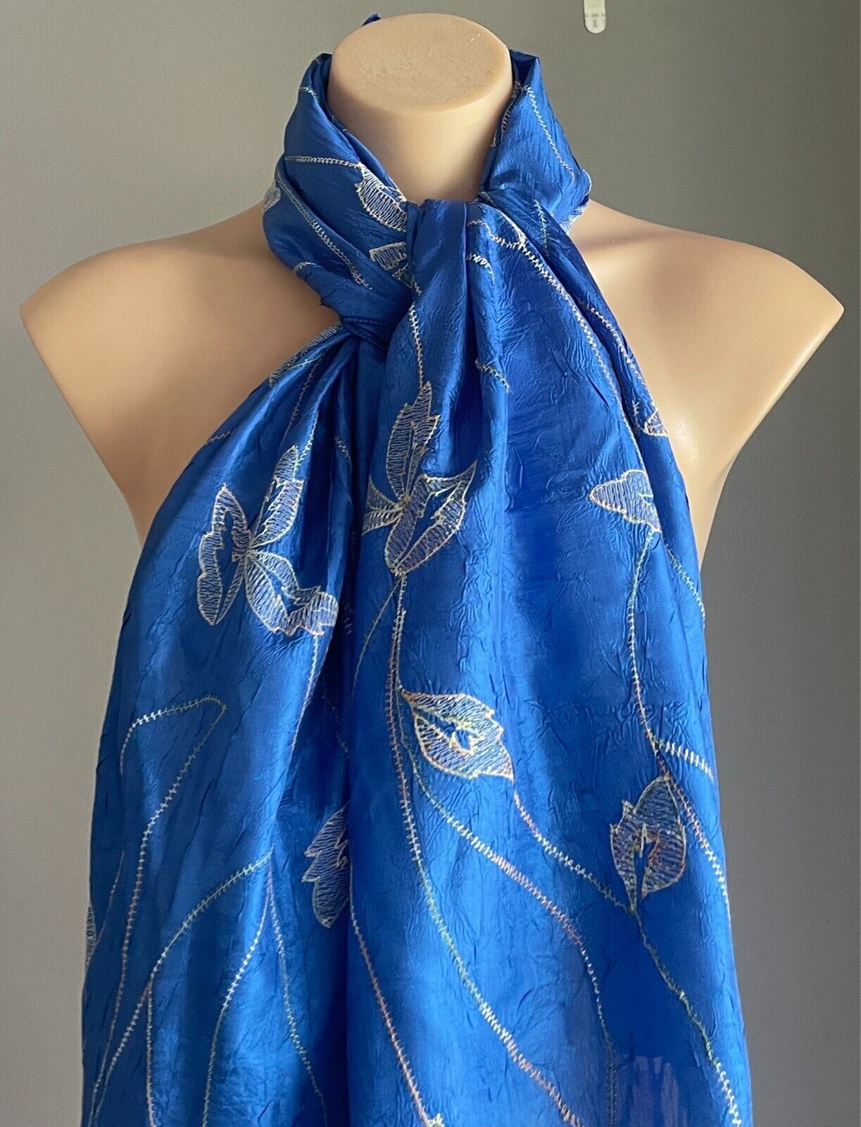 Neck SCARF Blue Wrinkle Fabric Leaf & Decorative Stitching Rectangle Fringe